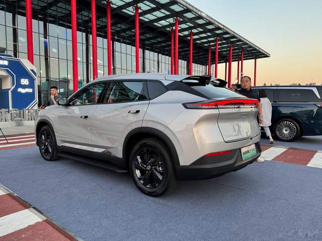 东风风神5月营销传播透析 数据揭示传播乏力，邓留超面临销售压力考验